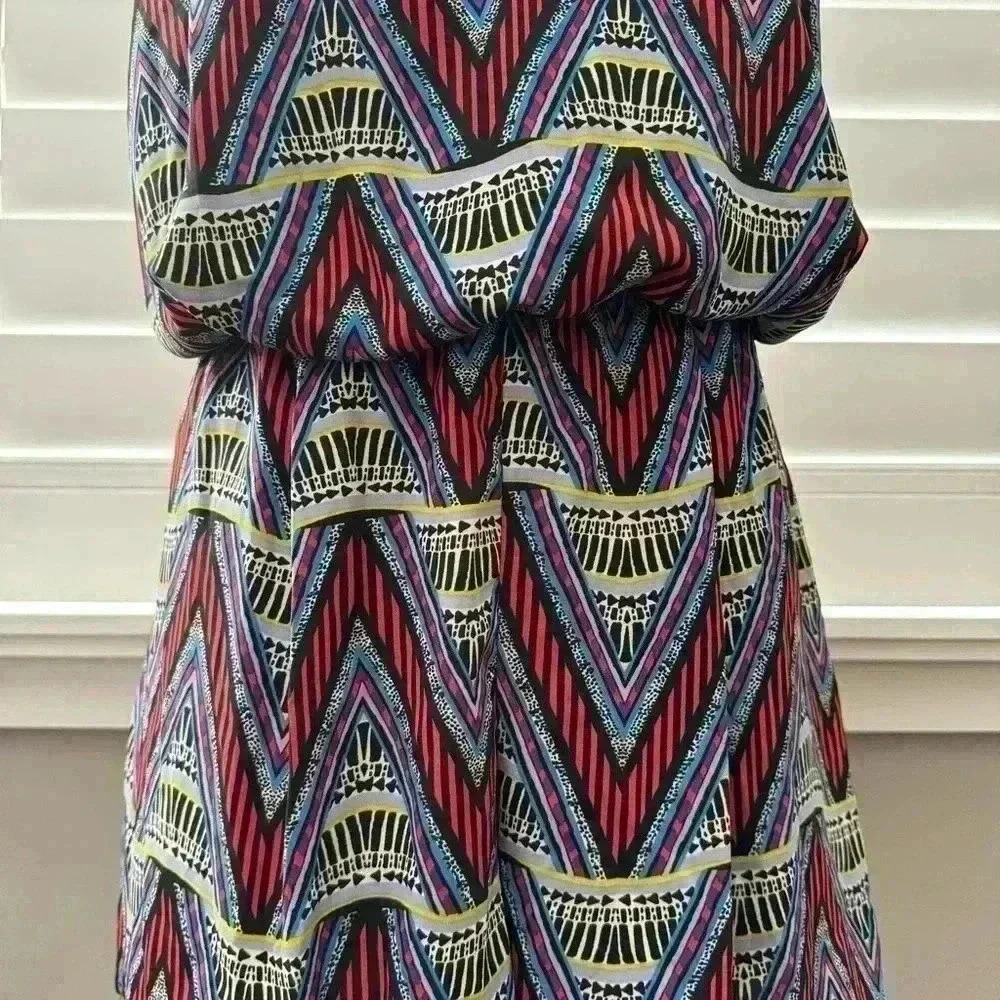 Tribal Patterned Romper - Picture 3 of 4